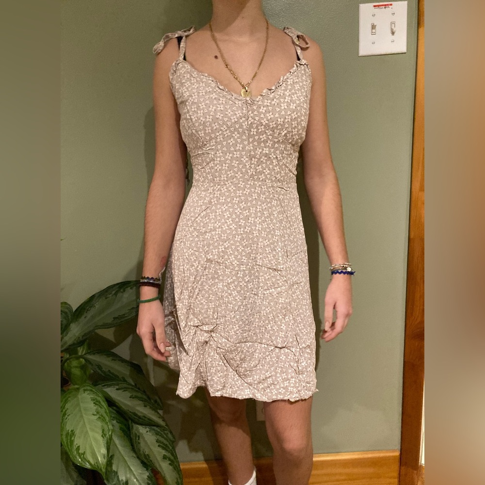 Size s, beige
